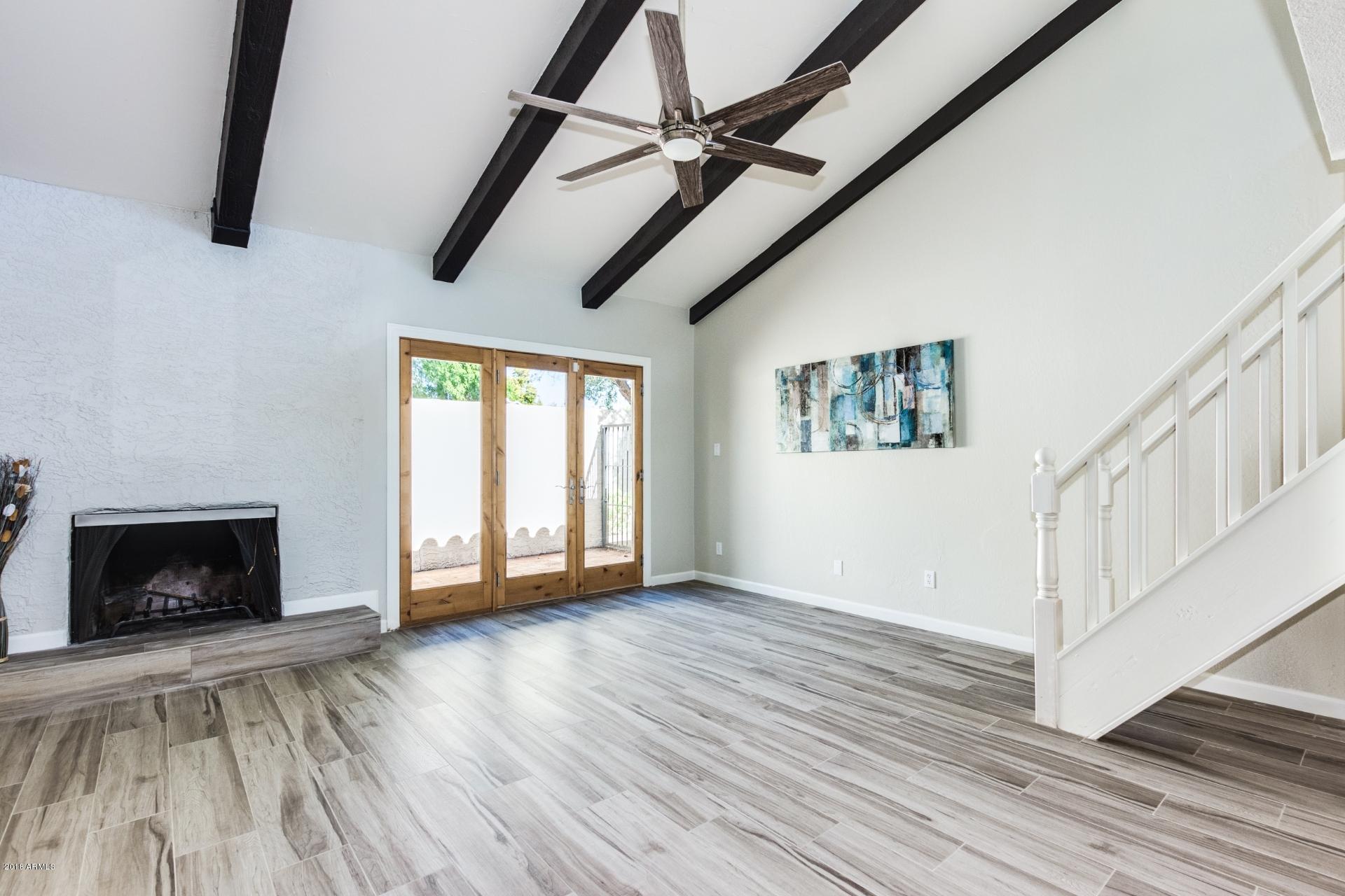 2 East Loma Lane Phoenix, AZ 85020 - Photo 8 of 39 0007-Loma (9)