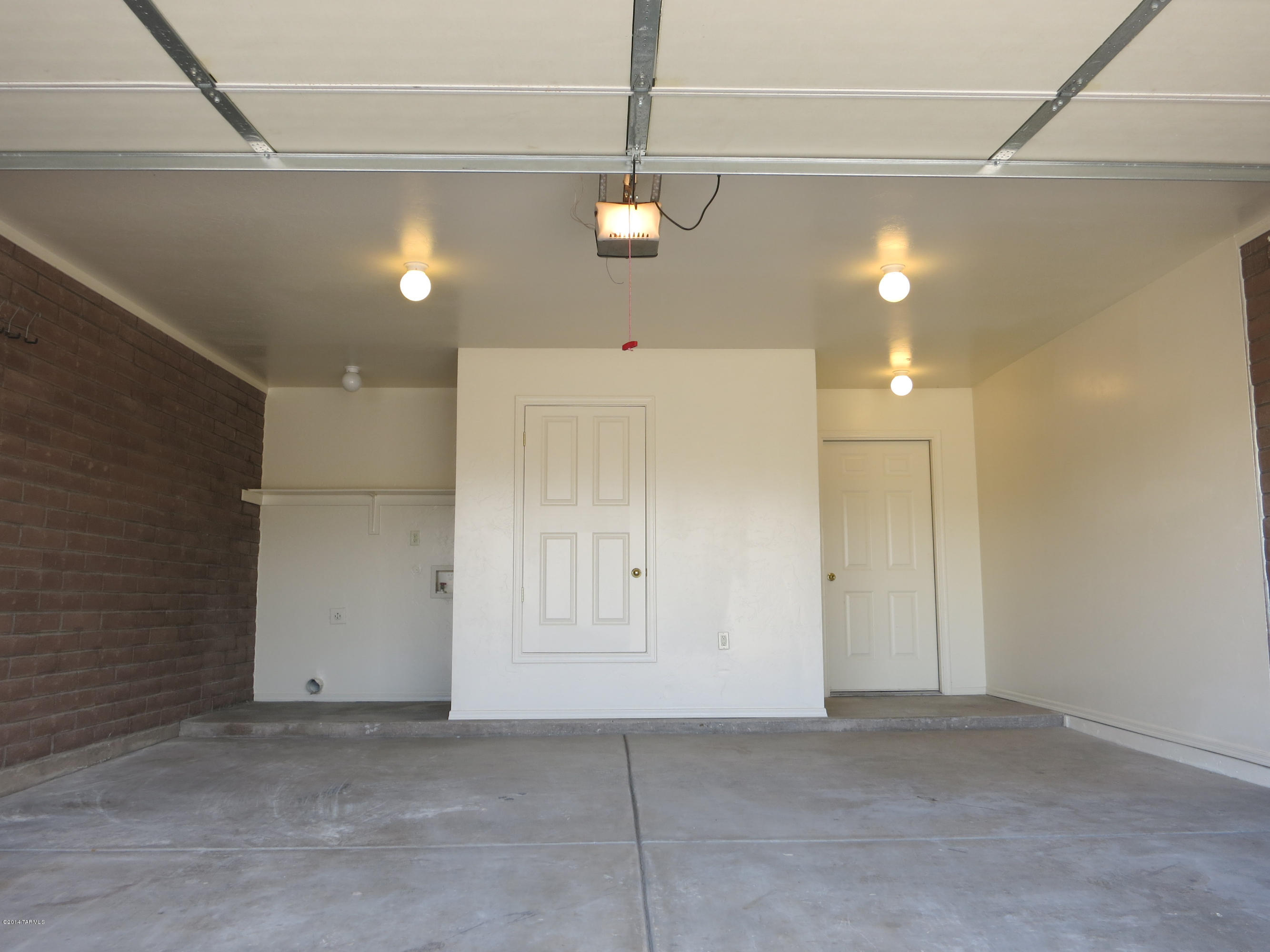 1055 Ameca Court Rio Rico, AZ 85648 - Photo 15 of 18 a view of a hallway