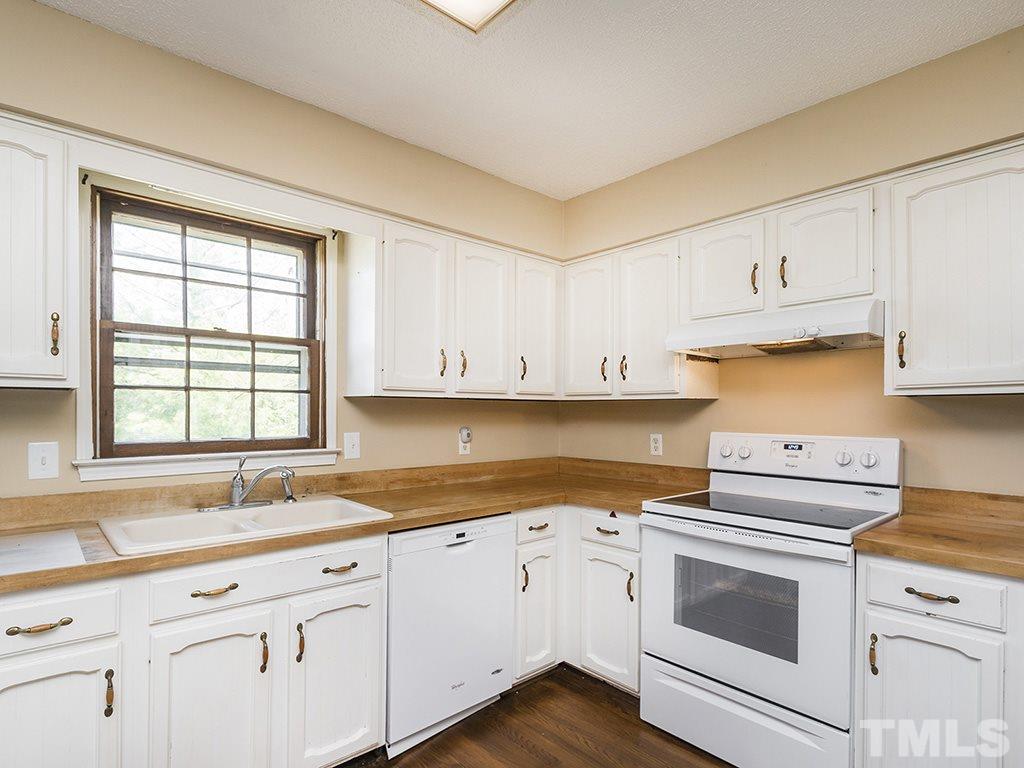 459 Jeffries Cross Road Burlington, NC 27217 - Photo 10 of 25 Gallery Image 10