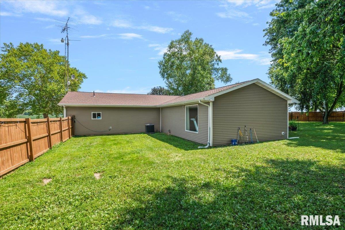 12069 State Rte 4 Auburn, IL 62615 - Photo 43 of 63 Gallery Image 43
