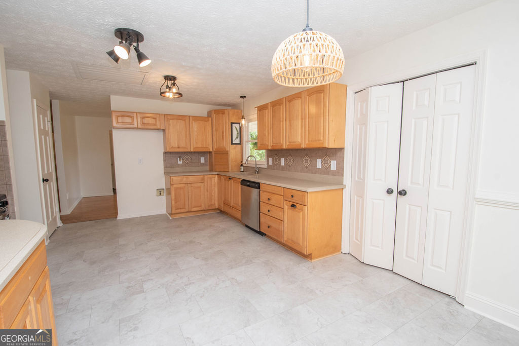 598 Beavers Road Grantville, GA 30220 - Photo 16 of 58