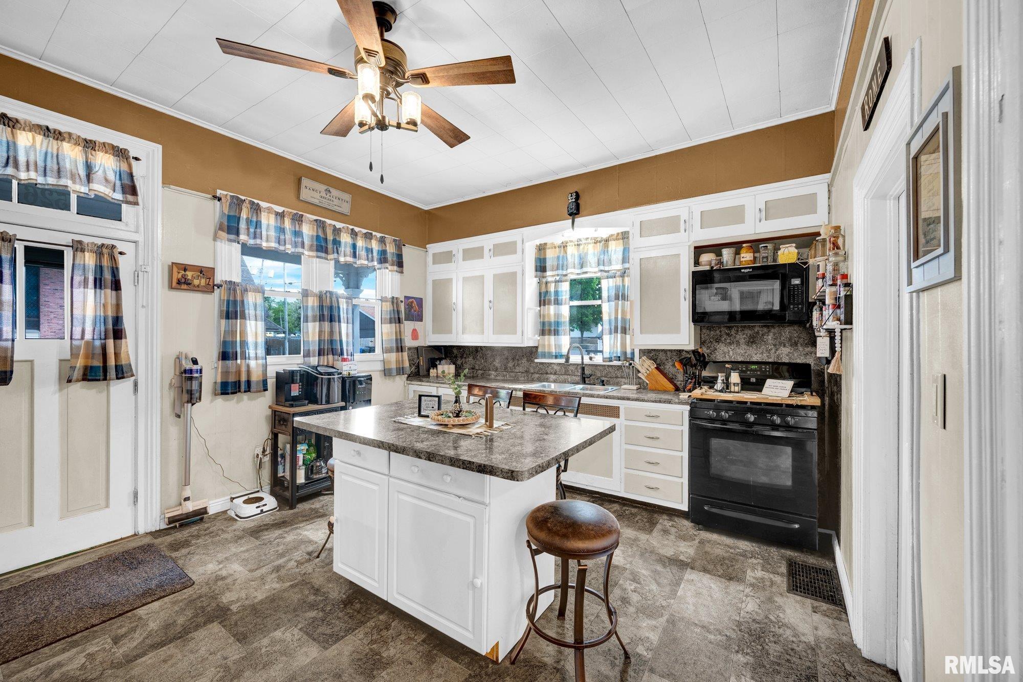 526 State Street Pekin, IL 61554 - Photo 13 of 42