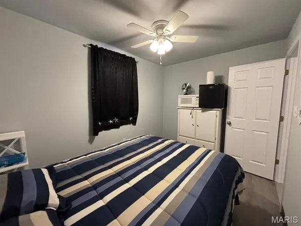 $119,000 | 210 3rd Street, Hunnewell, MO 63443