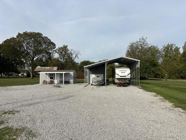 $119,000 | 210 3rd Street, Hunnewell, MO 63443