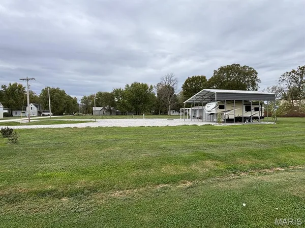 $119,000 | 210 3rd Street, Hunnewell, MO 63443