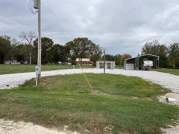 $119,000 | 210 3rd Street, Hunnewell, MO 63443