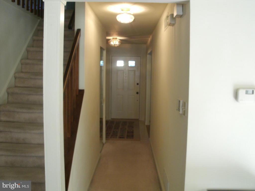 110 Ridings Way Lancaster, PA 17601 - Photo 3 of 31 Gallery Image 3