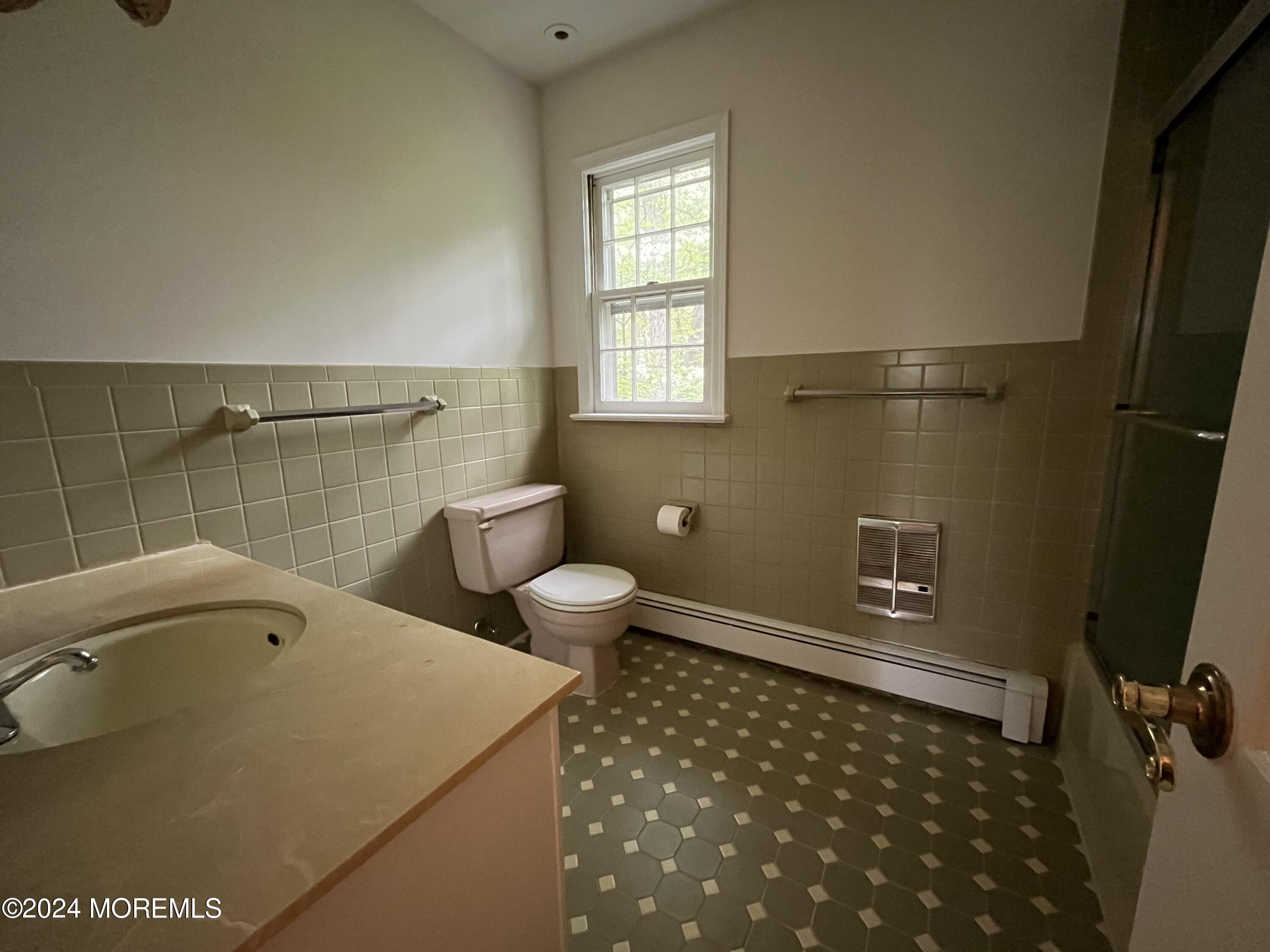 11 Burlington Trail Colts Neck, NJ 07722 - Photo 17 of 25 IMG_3802