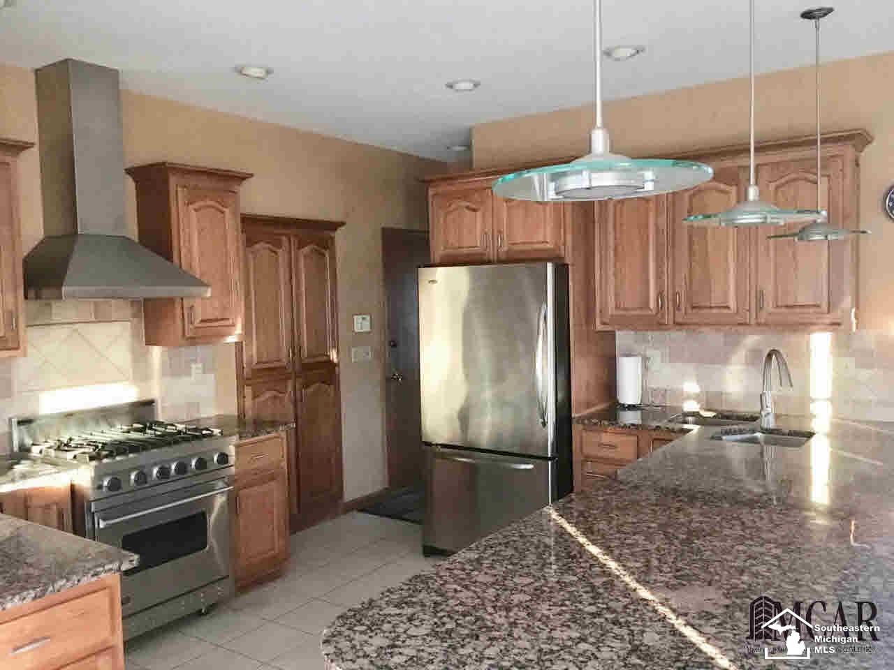 8659 Jackman Road Temperance, MI 48182 - Photo 24 of 45