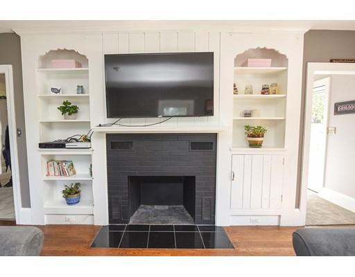 22 Davis Road Methuen, MA 01844 - Photo 3 of 30 Gallery Image 3