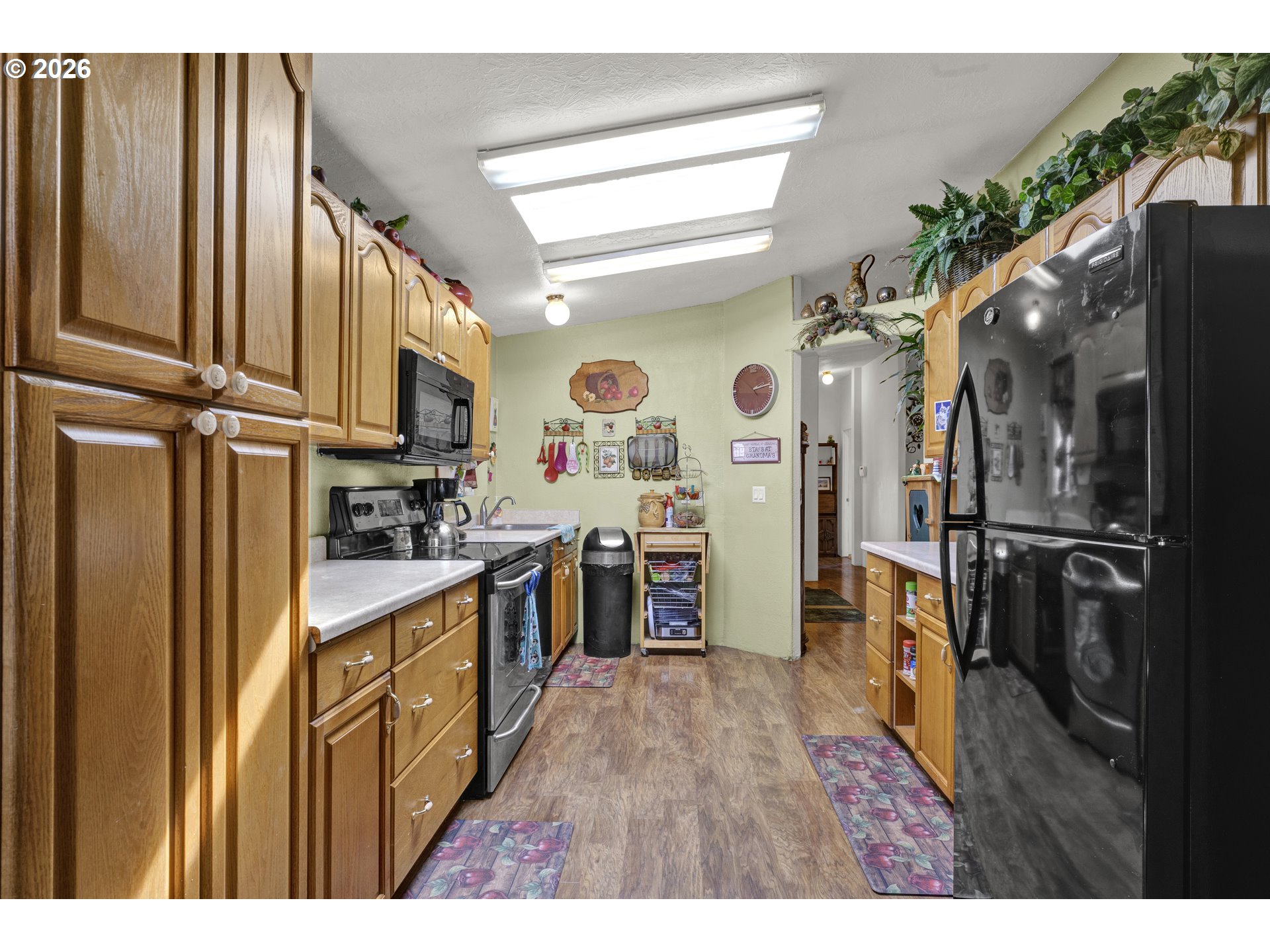 538 Lochaven Avenue Springfield, OR 97477 - Photo 14 of 41