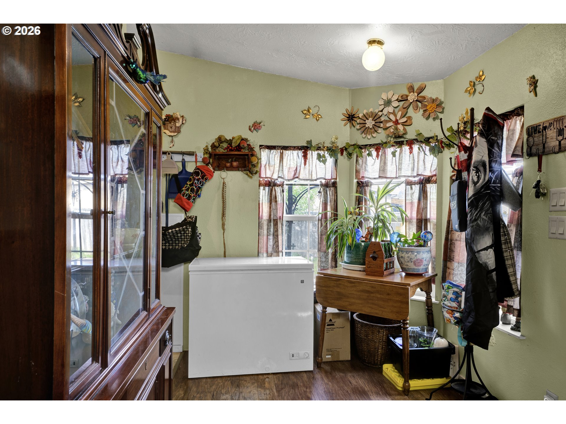 538 Lochaven Avenue Springfield, OR 97477 - Photo 17 of 41 Kitchen/Nook