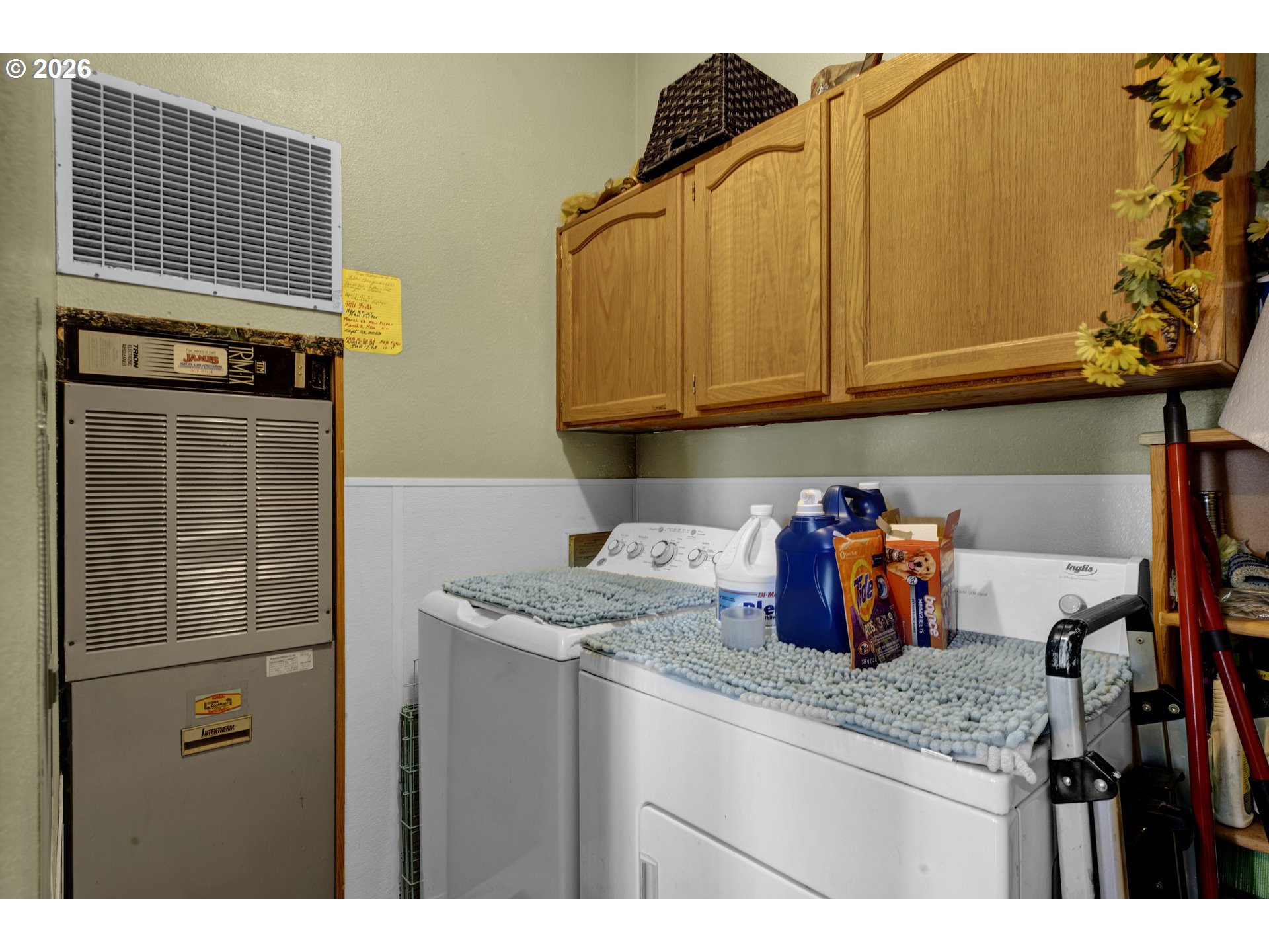 538 Lochaven Avenue Springfield, OR 97477 - Photo 18 of 41 Laundry