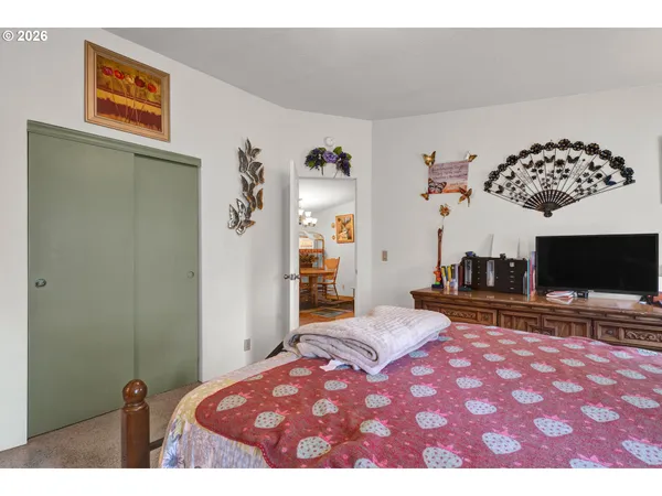 $240,000 | 538 Lochaven Avenue, Springfield, OR 97477