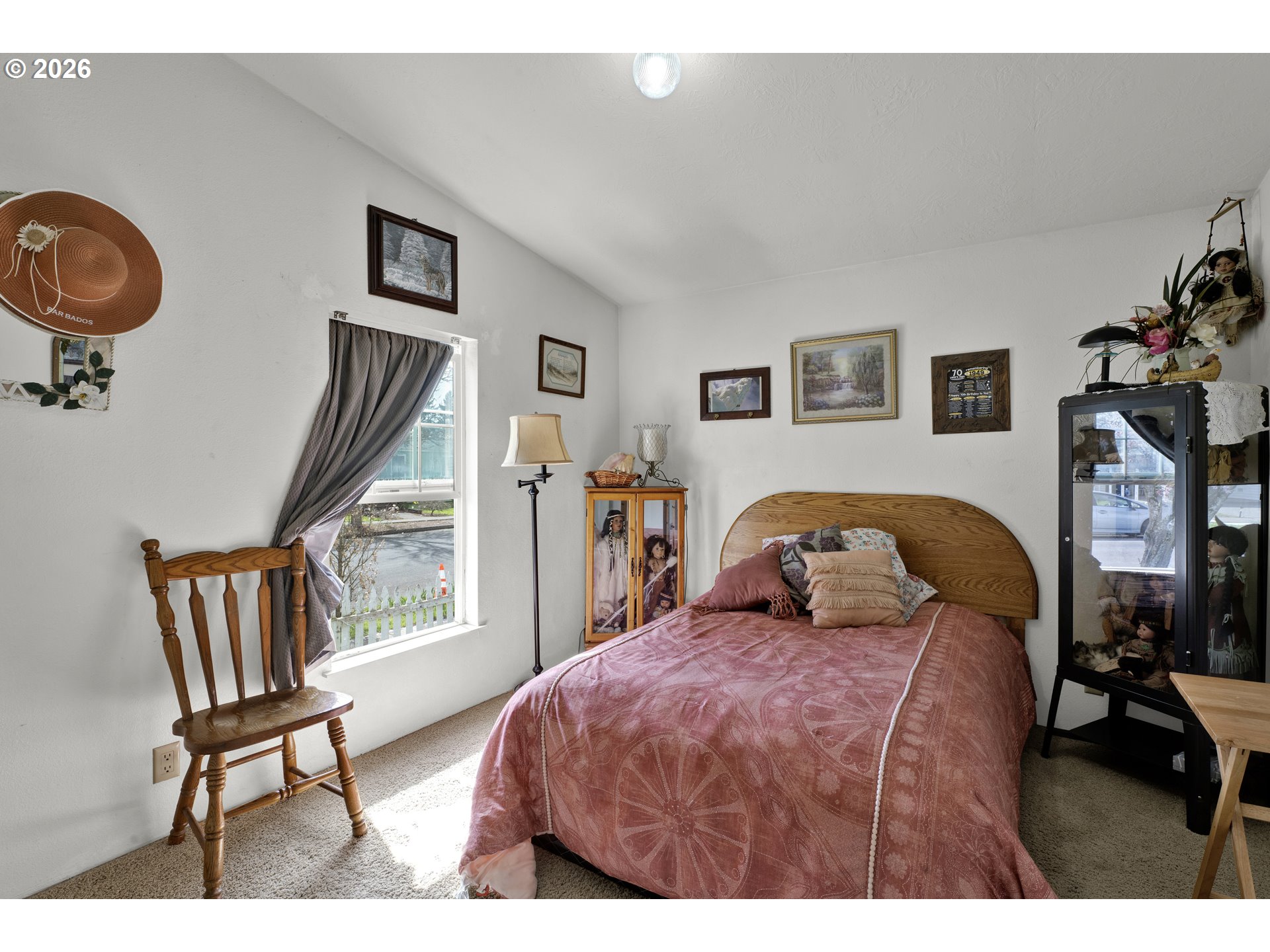 538 Lochaven Avenue Springfield, OR 97477 - Photo 26 of 41 Bedroom