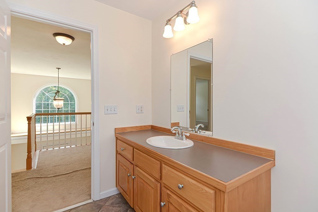100 Barker Hill Road Townsend, MA 01469 - Photo 15 of 27 Gallery Image 15