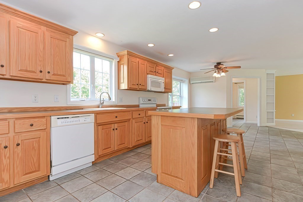 100 Barker Hill Road Townsend, MA 01469 - Photo 8 of 27 Gallery Image 8