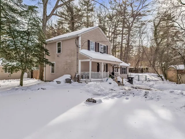 $425,000 | 1 Poplar Road, Halifax, MA 02338