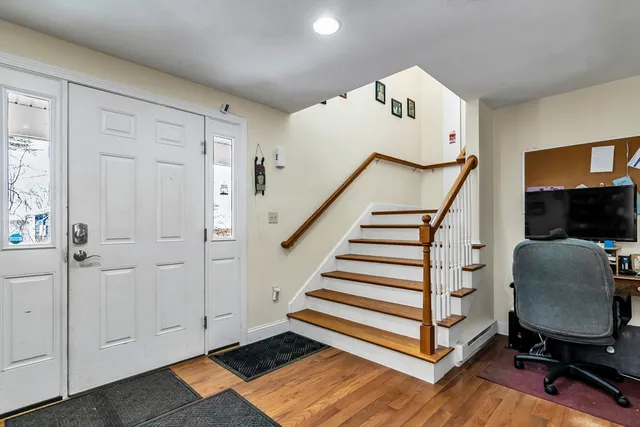 $425,000 | 1 Poplar Road, Halifax, MA 02338