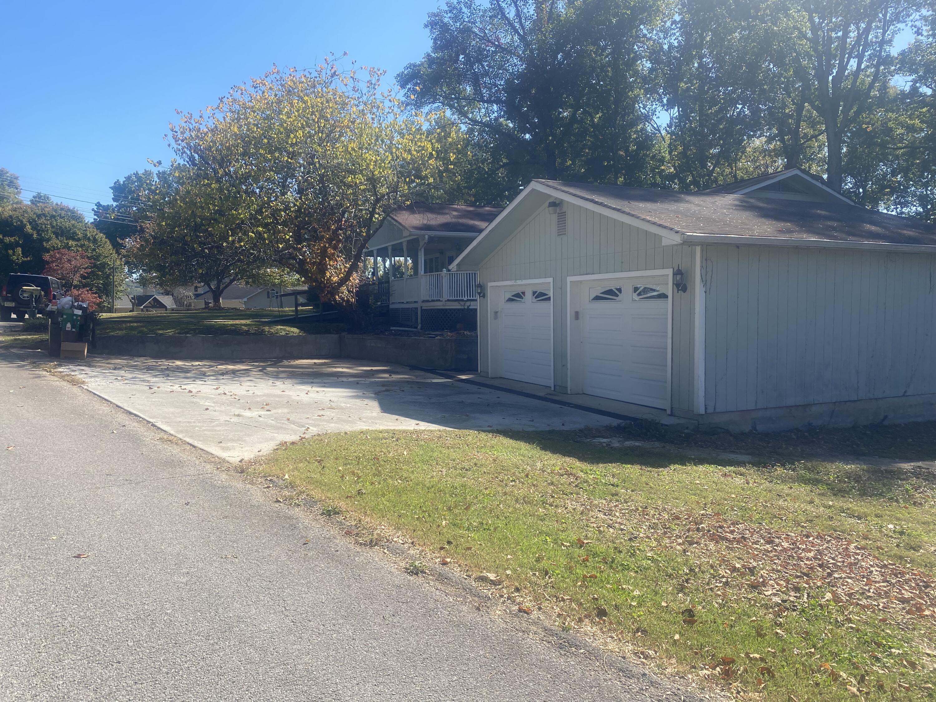 2313 North Shore Acres Road Soddy Daisy, TN 37379 - Photo 8 of 26 IMG_0860