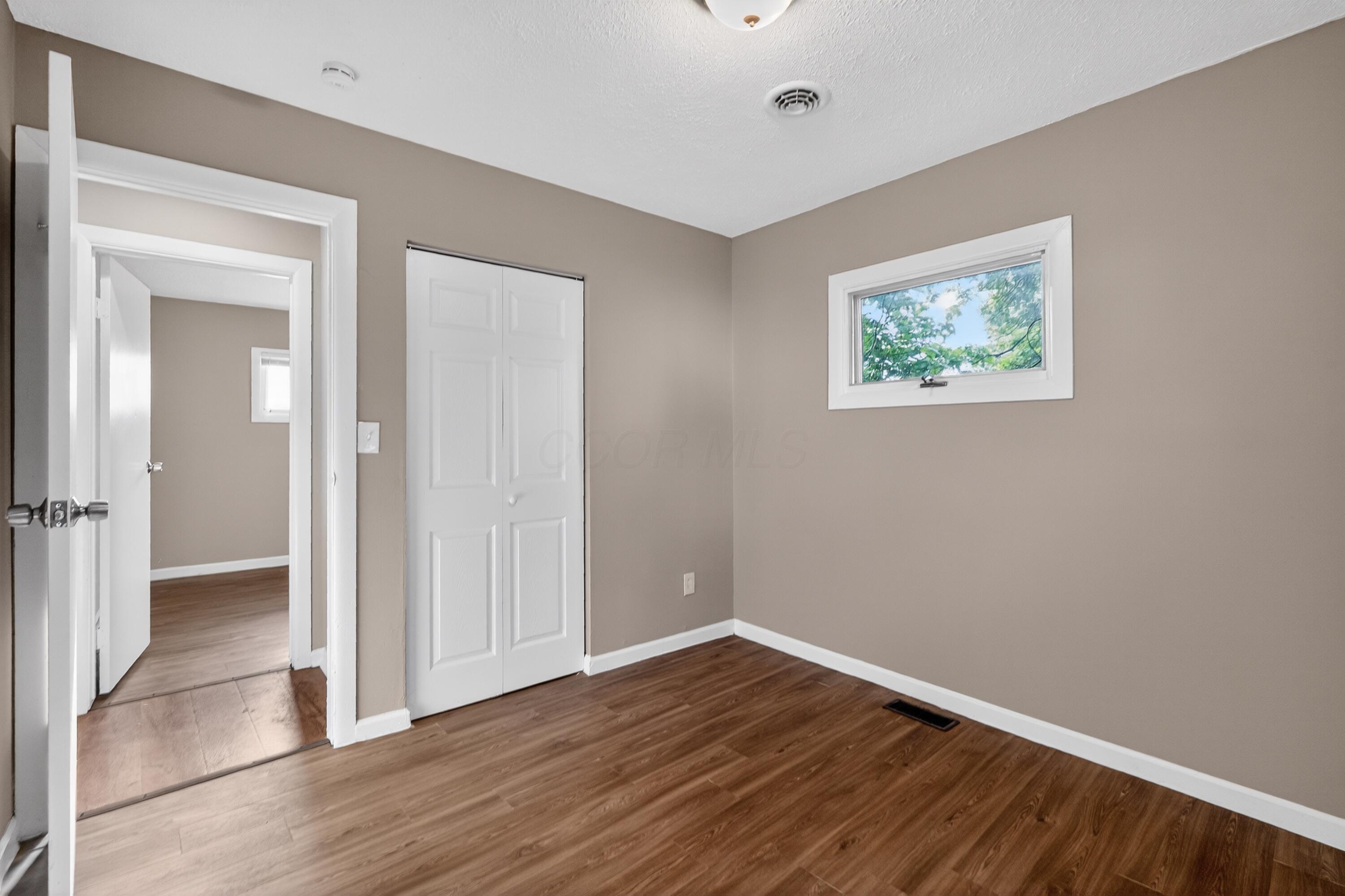 1572 Northridge Road Columbus, OH 43224 - Photo 18 of 32