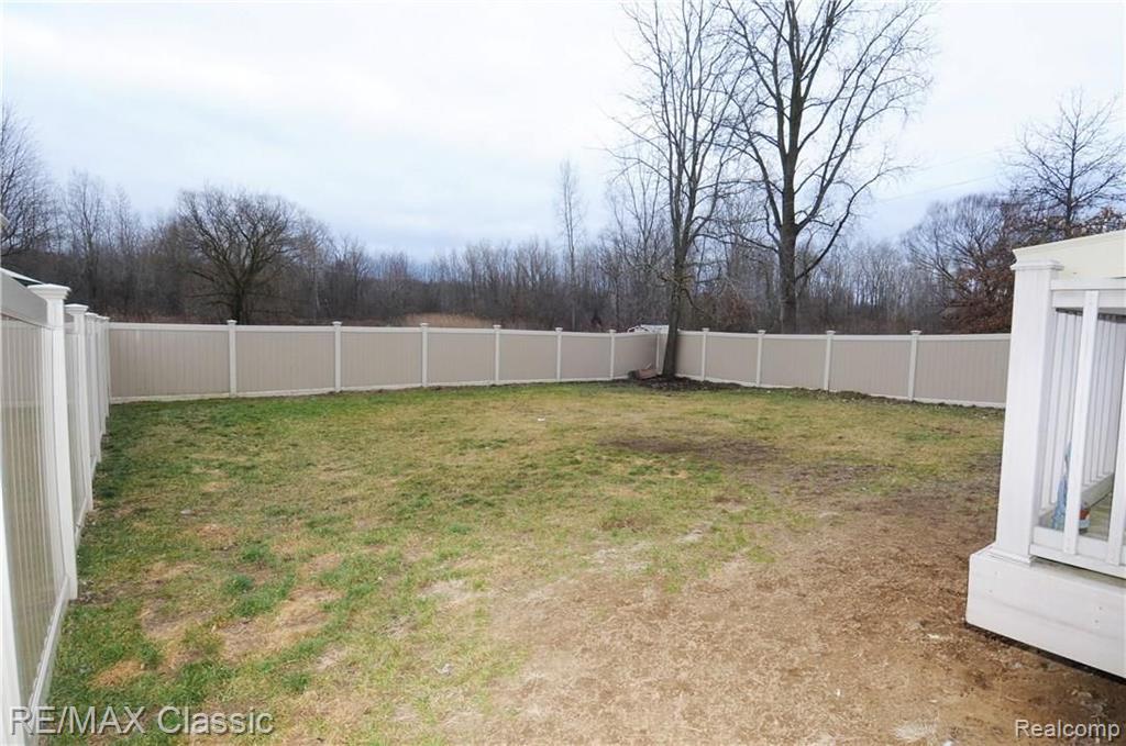 47315 Wear Road Belleville, MI 48111 - Photo 15 of 33