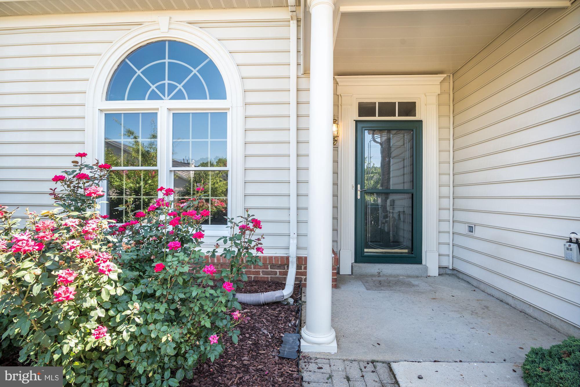 307 Colony Point Place Edgewater, MD 21037 - Photo 3 of 60