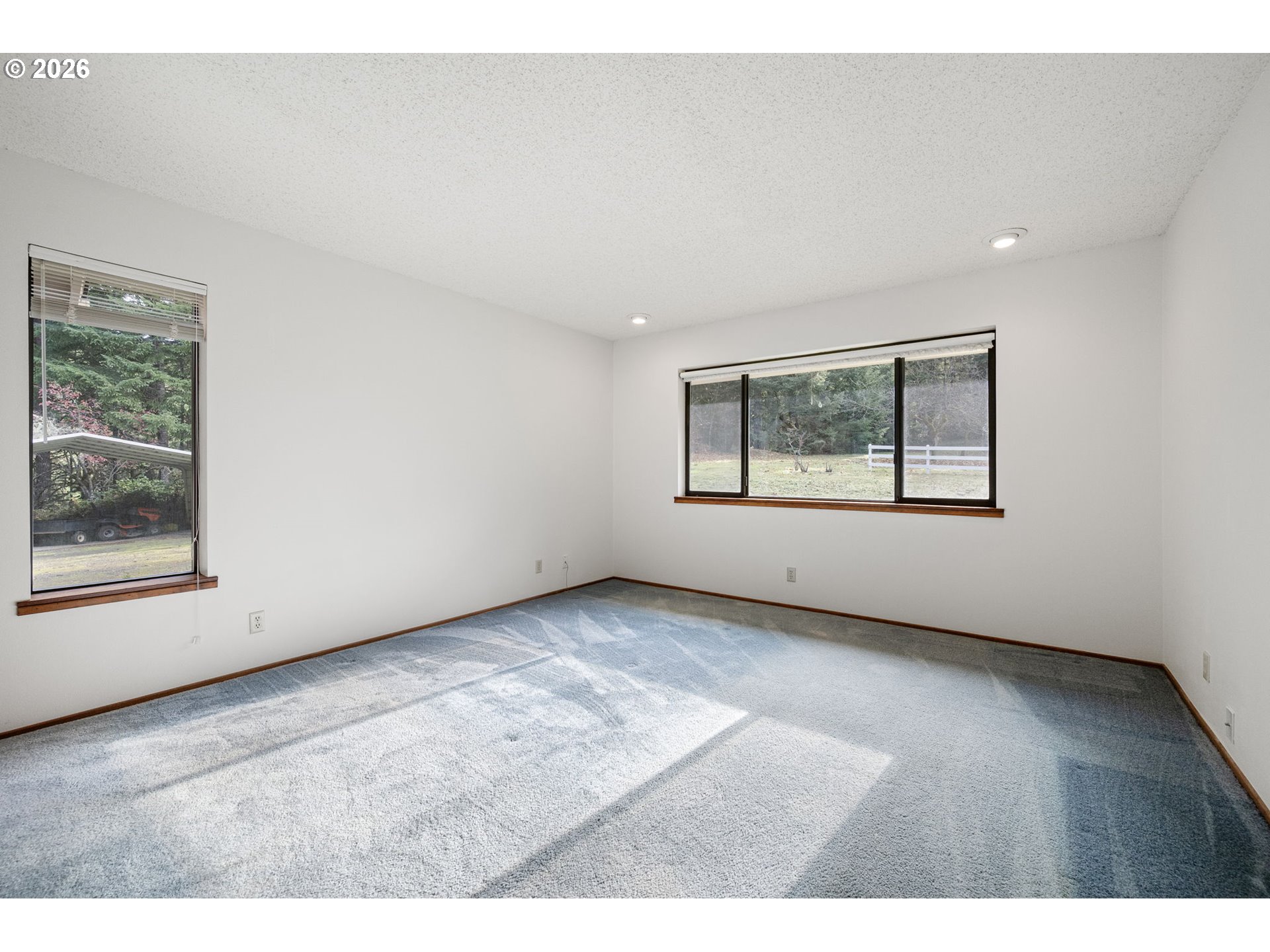 35982 Shoreview Drive Dorena, OR 97434 - Photo 25 of 47 Bedroom