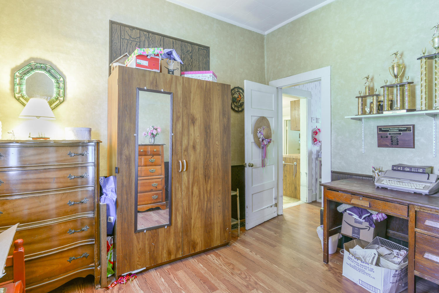 408 Walnut Street Erwin, TN 37650 - Photo 24 of 30 408 Walnut bedroom 2-2