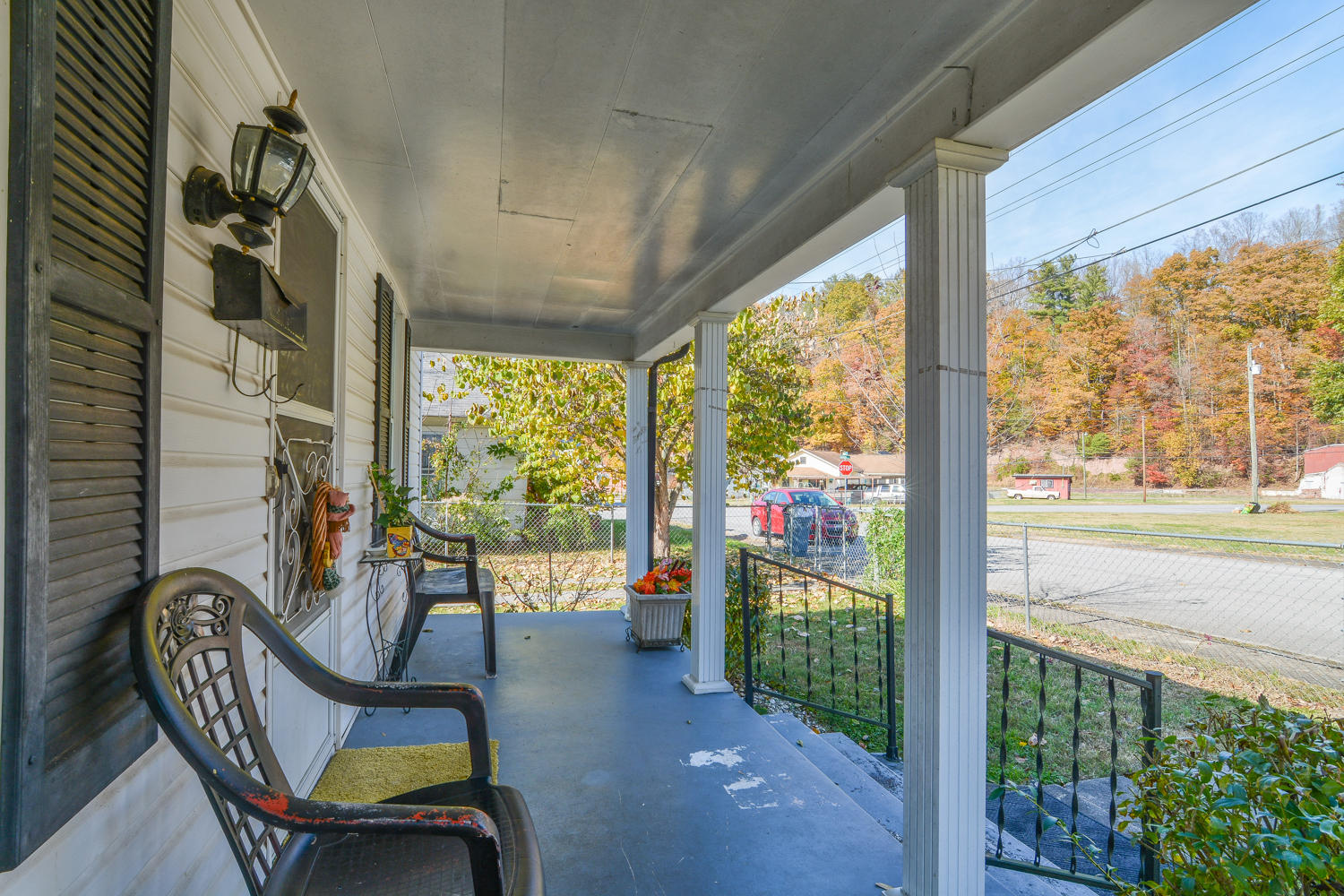 408 Walnut Street Erwin, TN 37650 - Photo 3 of 30 408 Walnut front porch 1