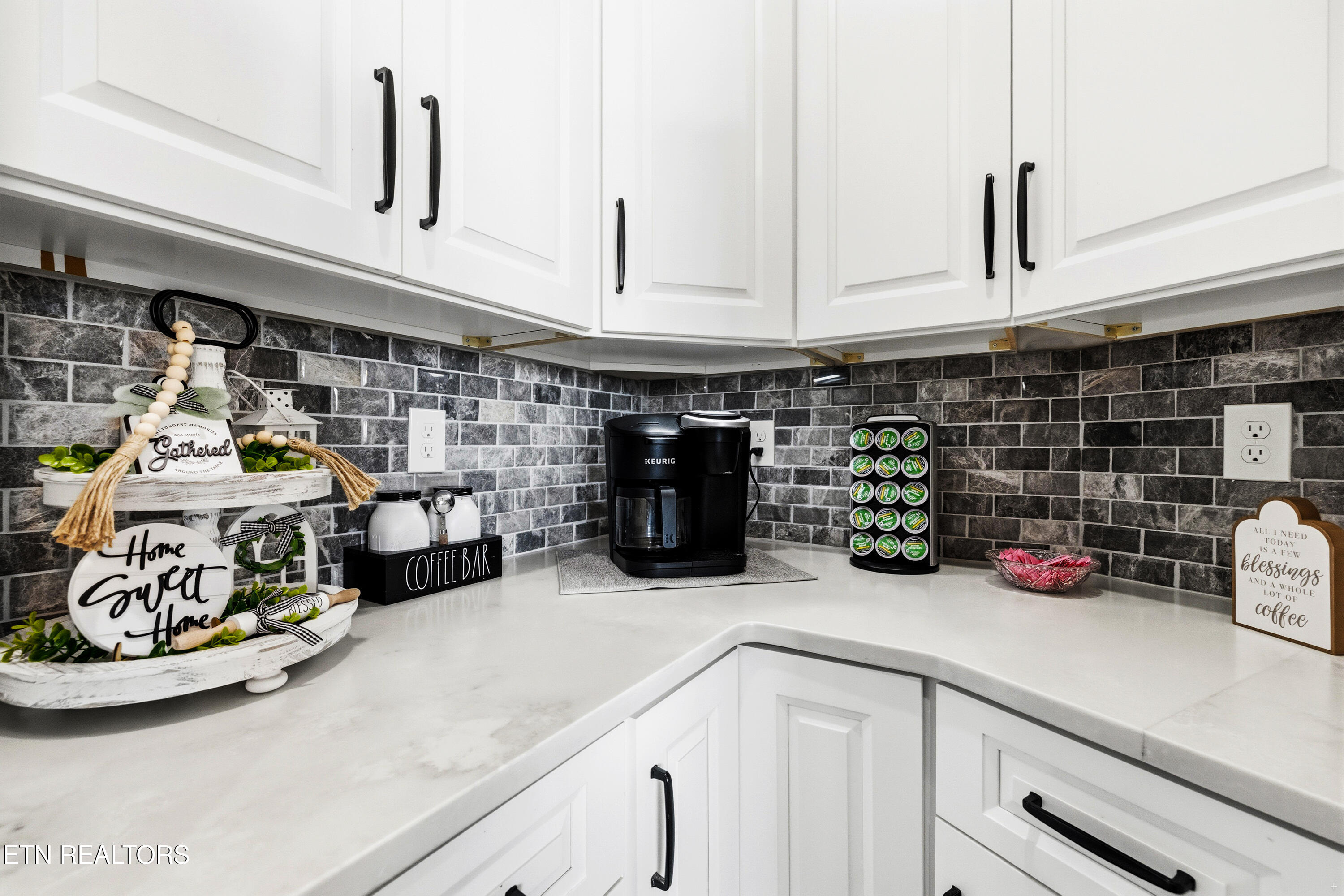 3385 Russell Brothers Road Sharps Chapel, TN 37866 - Photo 17 of 59 Kitchen