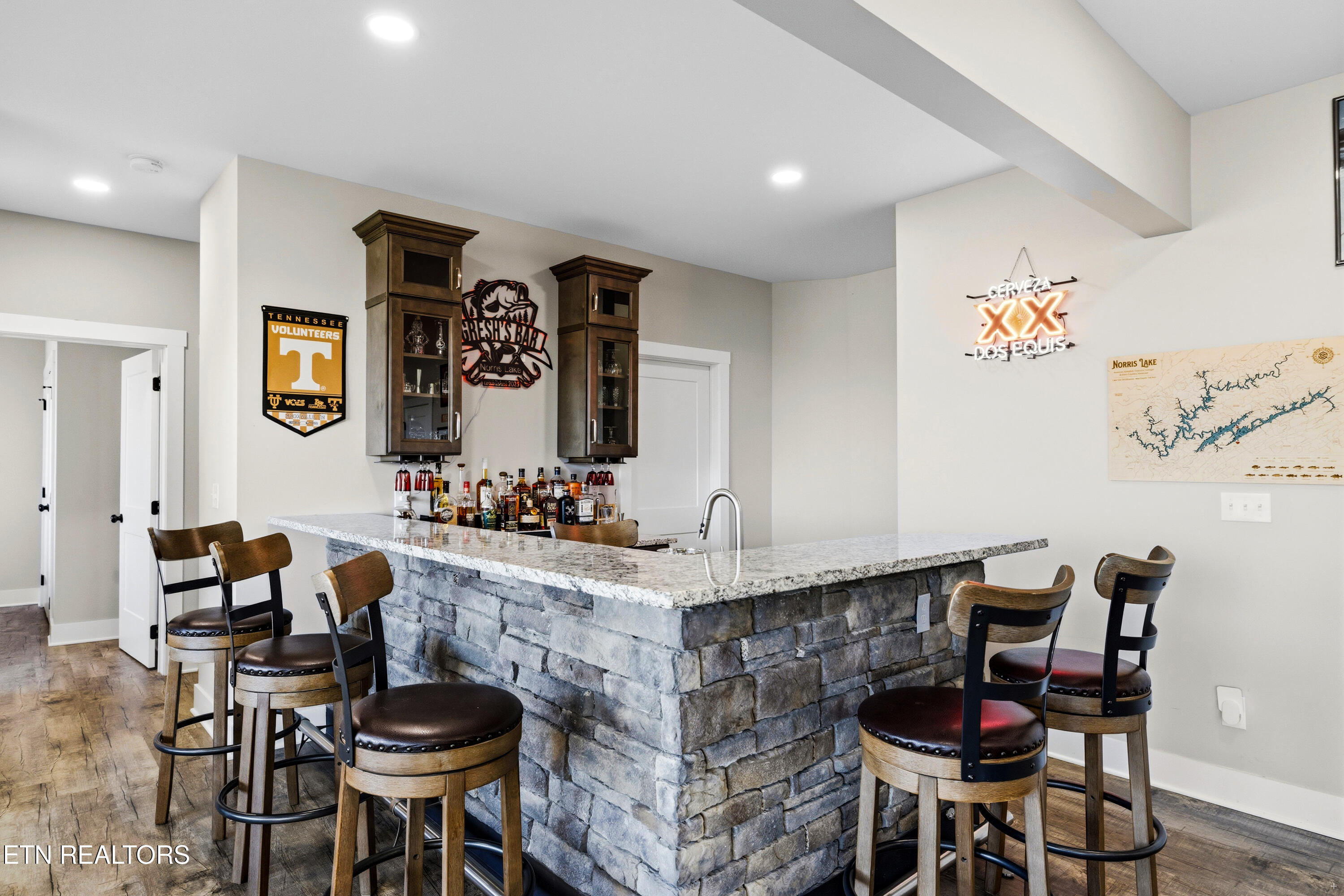 3385 Russell Brothers Road Sharps Chapel, TN 37866 - Photo 36 of 59 Full Bar