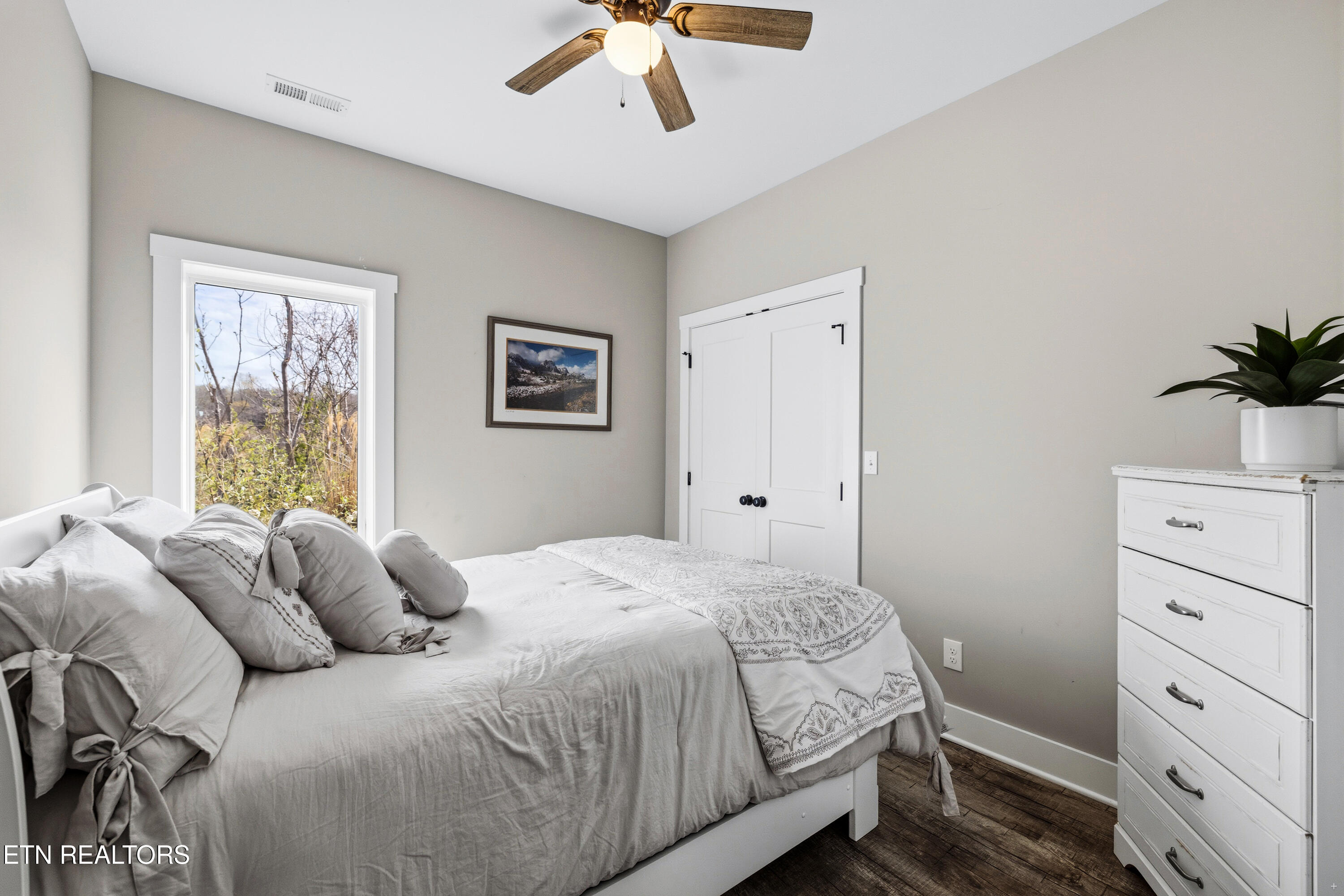 3385 Russell Brothers Road Sharps Chapel, TN 37866 - Photo 44 of 59 Bedroom 5