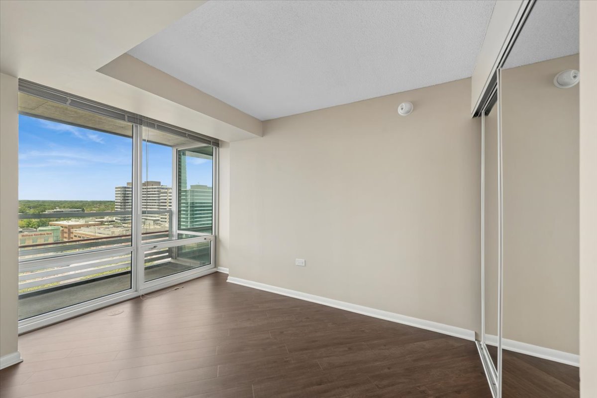 800 Elgin Road, Unit 1412 Evanston, IL 60201 - Photo 9 of 17