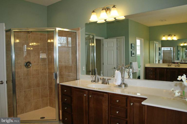 6900 Granite Ridge Court Baltimore, MD 21209 - Photo 16 of 30 Bath (Master)