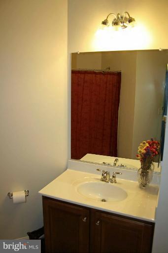 6900 Granite Ridge Court Baltimore, MD 21209 - Photo 18 of 30 Bath