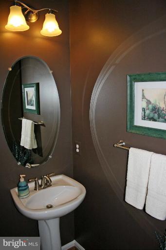 6900 Granite Ridge Court Baltimore, MD 21209 - Photo 29 of 30 Bath