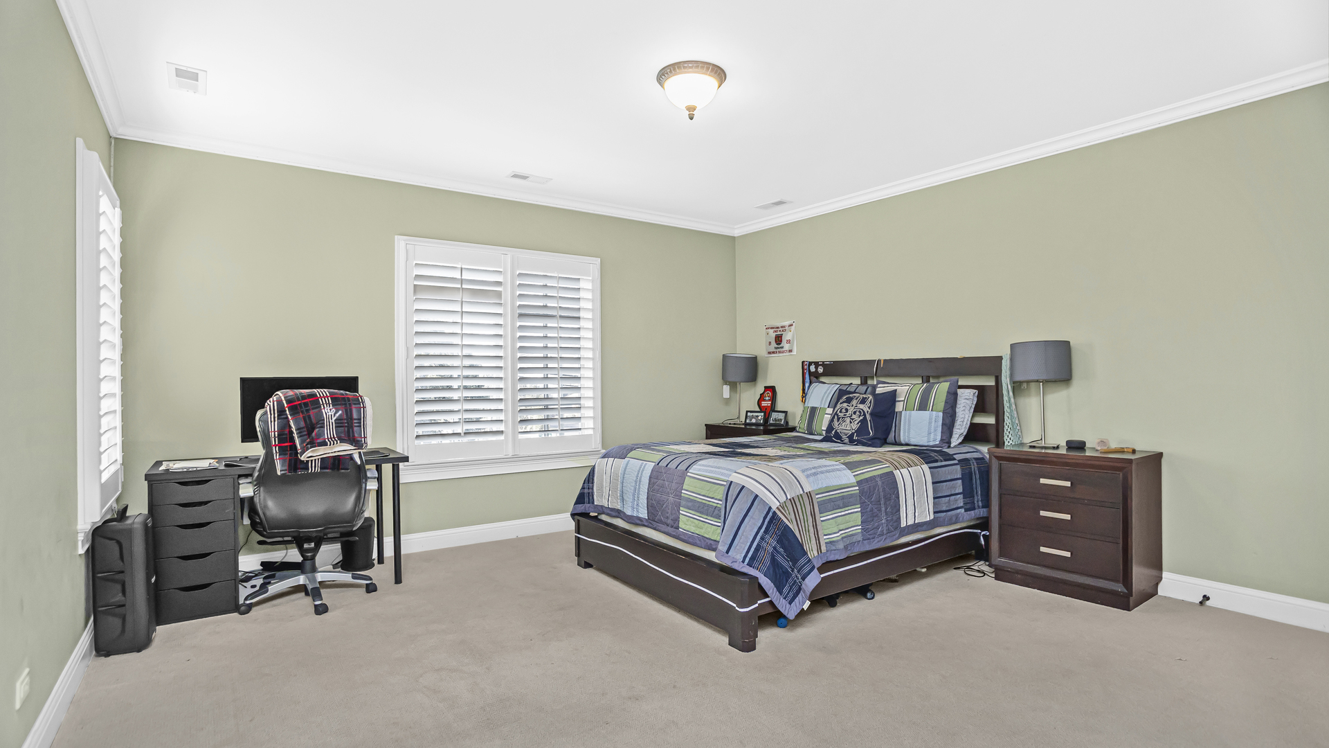 833 Chatham Road Glenview, IL 60025 - Photo 24 of 50 a bed room with bed and a tv