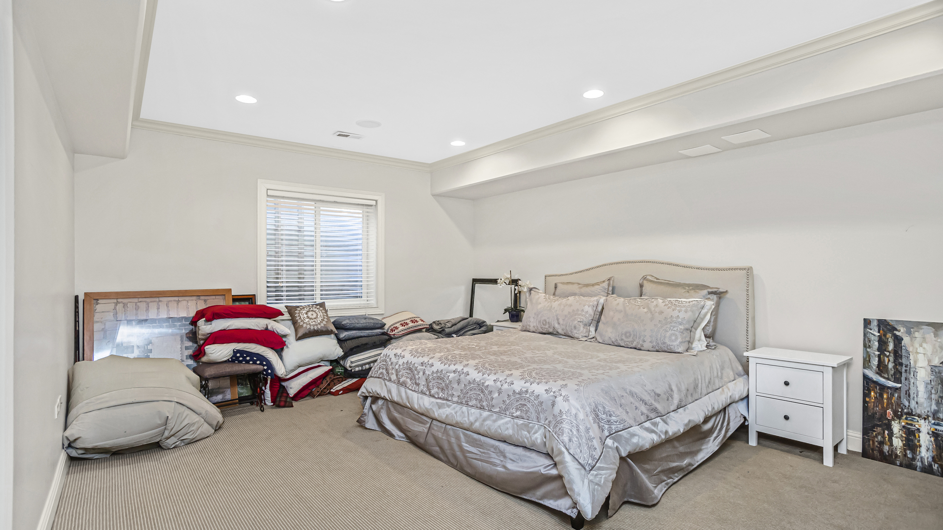 833 Chatham Road Glenview, IL 60025 - Photo 43 of 50 a bedroom with a bed and a couch