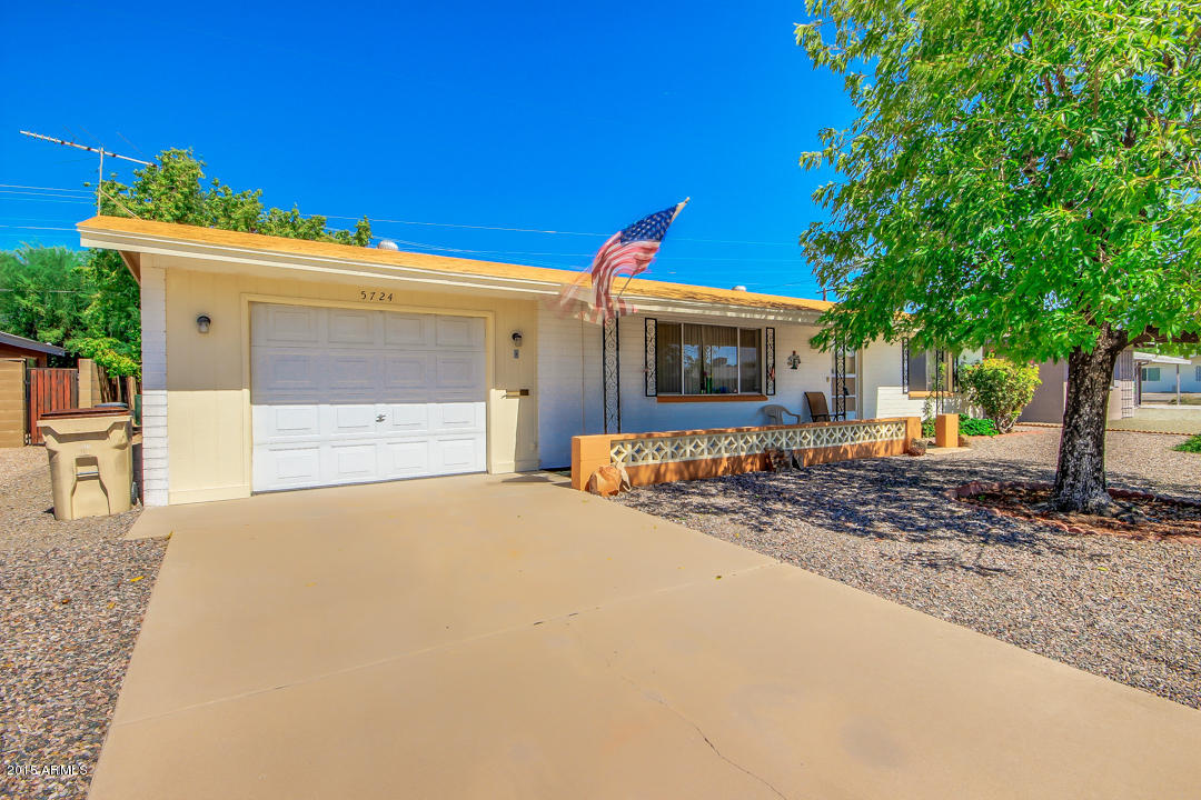 5724 East Colby Road Mesa, AZ 85205 - Photo 8 of 26 1 Car Garage