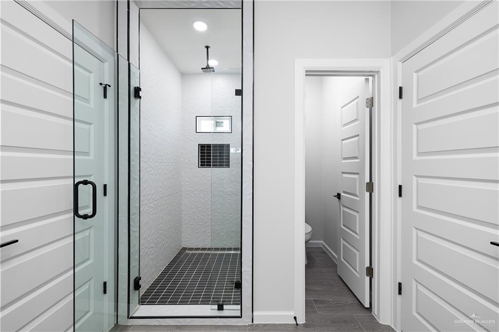 2443 Lady Palm Drive Rio Grande City, TX 78582 - Photo 11 of 19 a view of a bathroom from a hallway