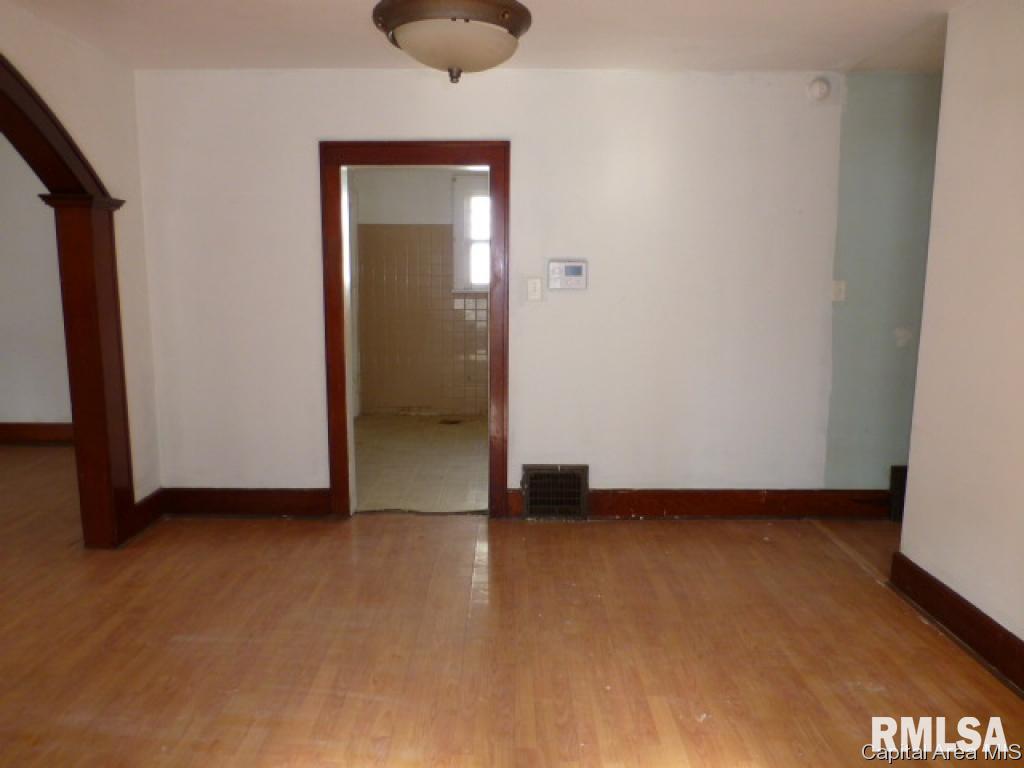 2242 Yale Boulevard Springfield, IL 62703 - Photo 6 of 14