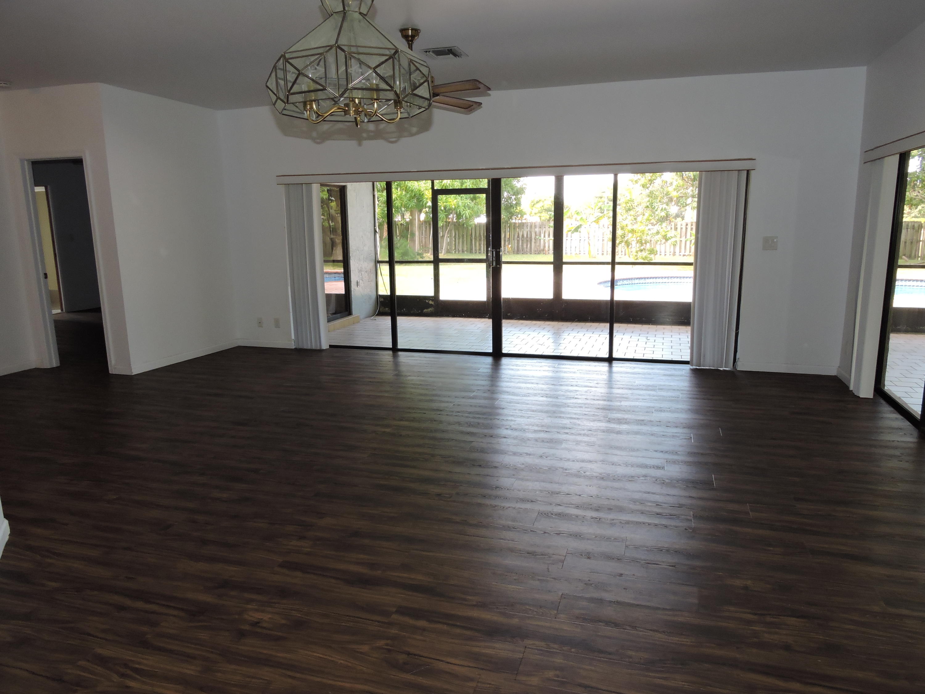 493 Northwest 6th Street Boca Raton, FL 33432 - Photo 4 of 23 2020-04-07 15.29.56