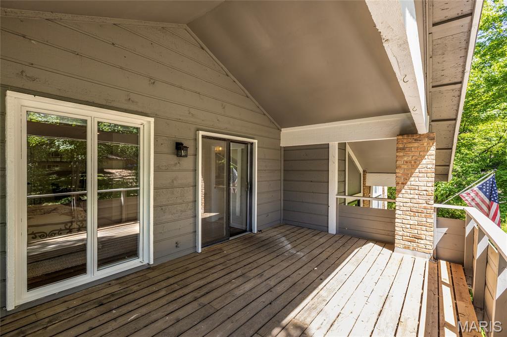 1417 Autumn Leaf Drive Ballwin, MO 63021 - Photo 10 of 27