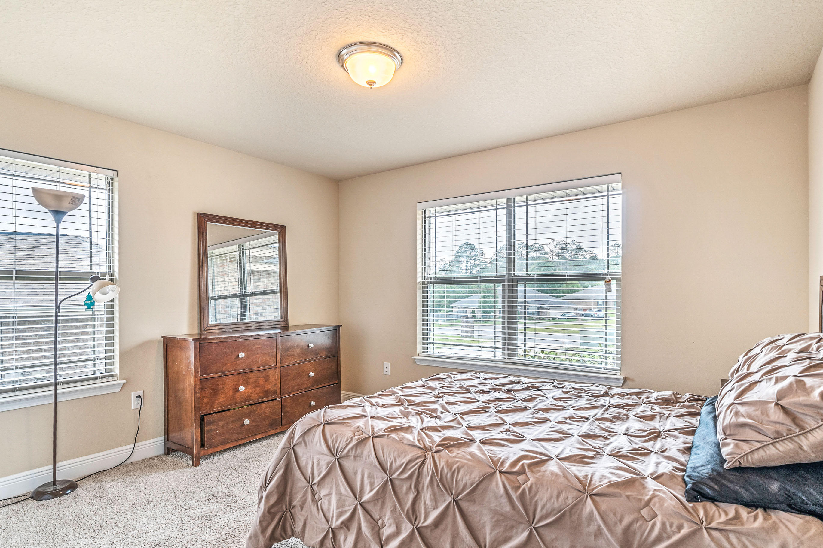 304 Sidewinder Loop Crestview, FL 32536 - Photo 3 of 24 Gallery Image 3