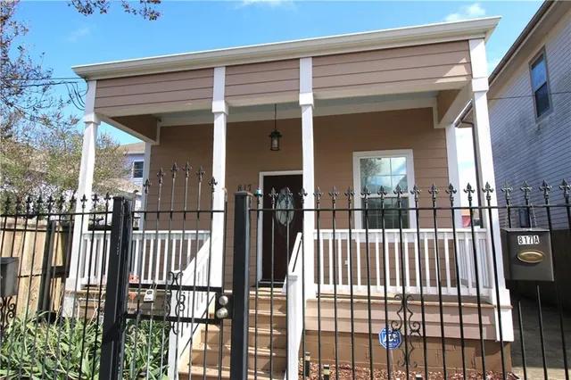 $2,850 | 817 Peniston Street, New Orleans, LA 70115