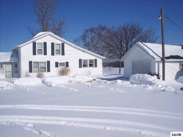 5415 South State Road Durand, MI 48429 - Photo 2 of 9 40492-1.JPG