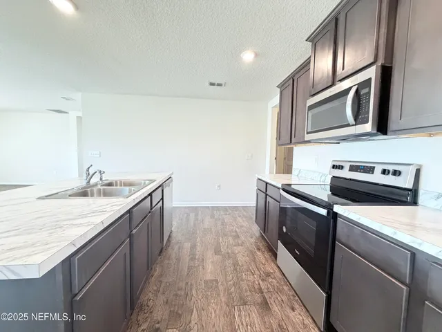 $1,950 | 3620 Sunfish Drive, Jacksonville, FL 32226