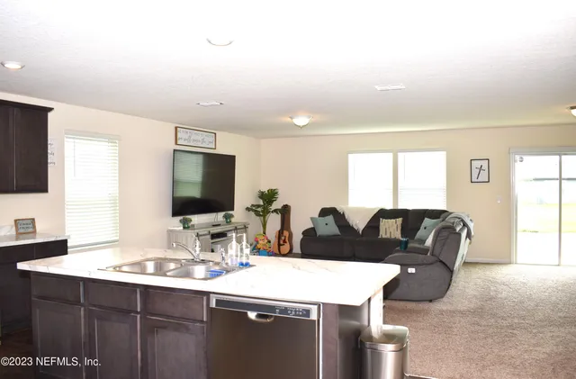 $1,950 | 3620 Sunfish Drive, Jacksonville, FL 32226