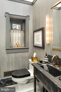 $7,950,000 | 2041 Delancey Street, Philadelphia, PA 19103